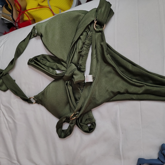 Green Bikini Set - Picture 2 of 2